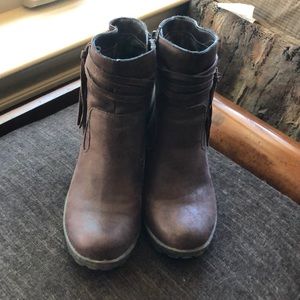 Boc boots